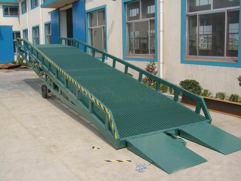 西安登车桥厂家